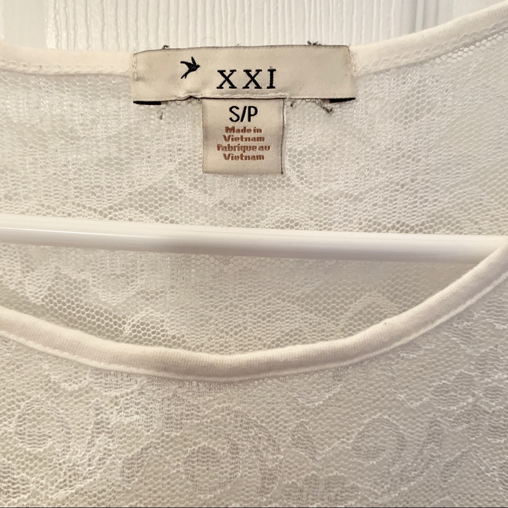 Boxy lace top - Picture 4 of 4